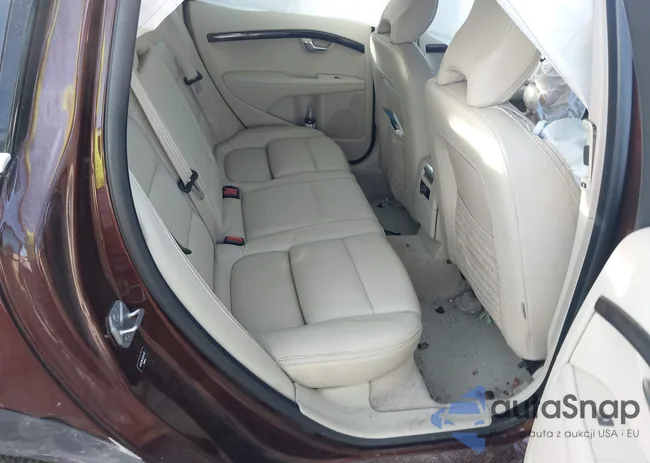 YV4612NK3G1244157: 44135674