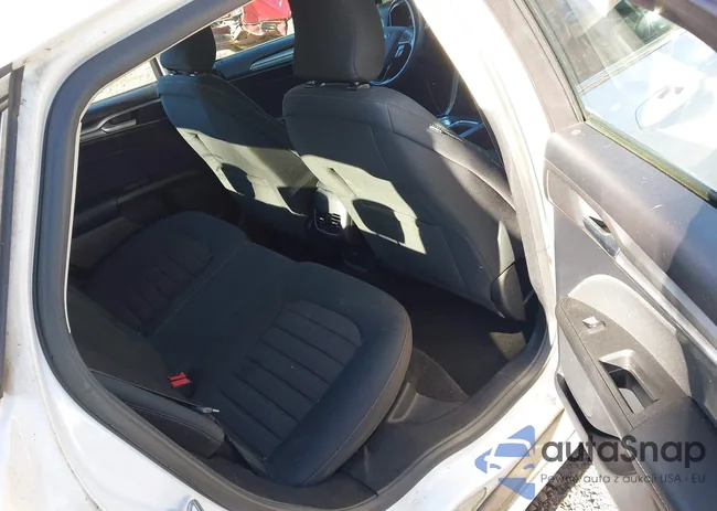 3FA6P0HD8KR247563: 44135679