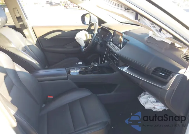 5N1BT3BA0PC923641: 44135683