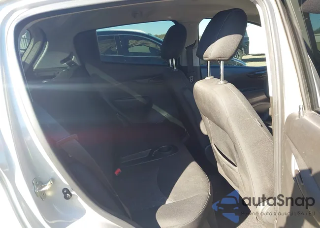 KL8CD6SA9KC702922: 44135687