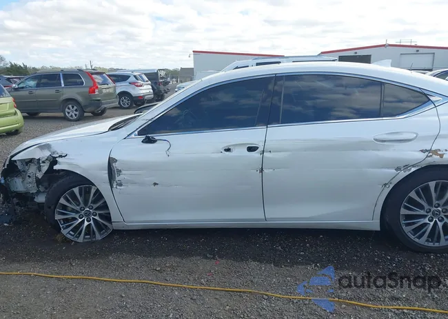 58ABZ1B11KU050304: 44135696