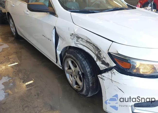 1G1ZB5ST9HF109287: 44135715