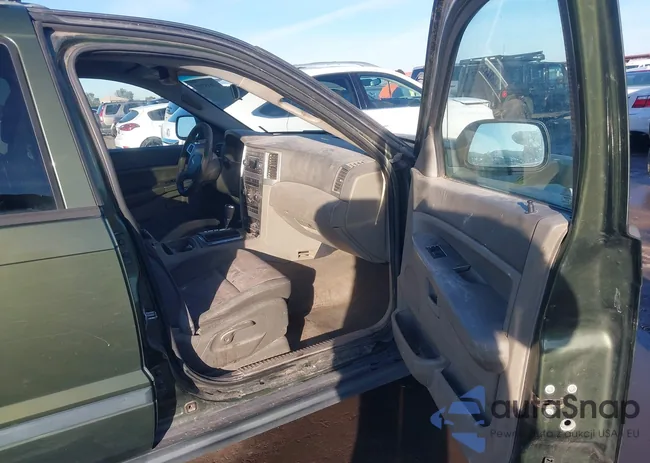 1J8GR48K08C183629: 44135722