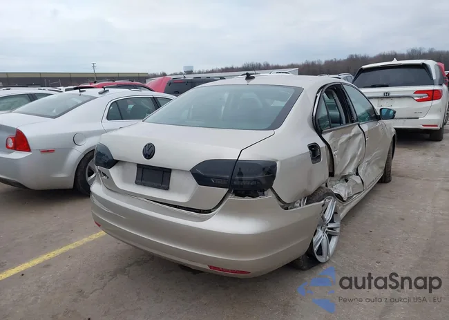 3VWDP7AJ4DM238611: 44135755