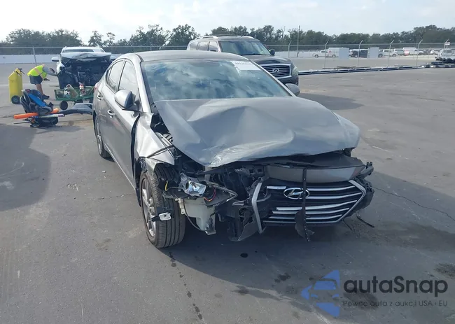 KMHD84LF2HU064073: 44135810