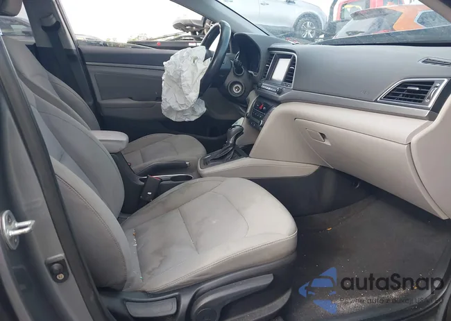 KMHD84LF2HU064073: 44135810