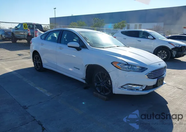 3FA6P0LU6JR115861: 44135859