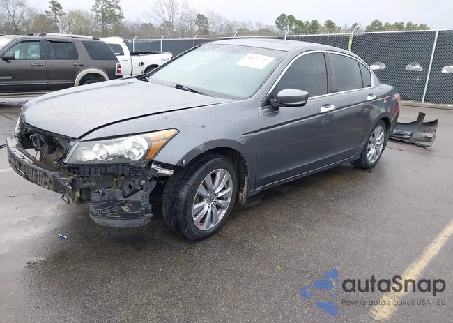 1HGCP3F89CA042867: 44135903