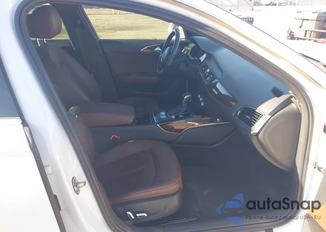 WAUF8AFC6HN068129: 44135997