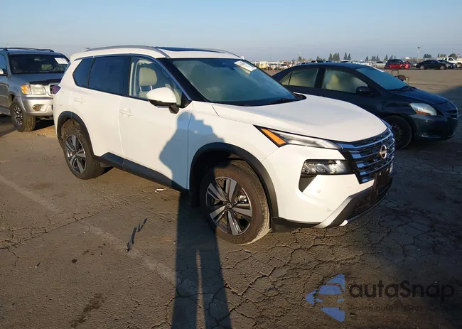 JN8BT3CBXSW148692: 44135998