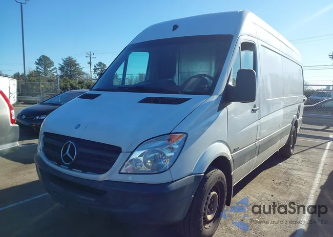 WD3PE8CB9B5603041: 44135071