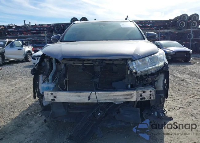 5TDKZRFHXKS562049: 44135112