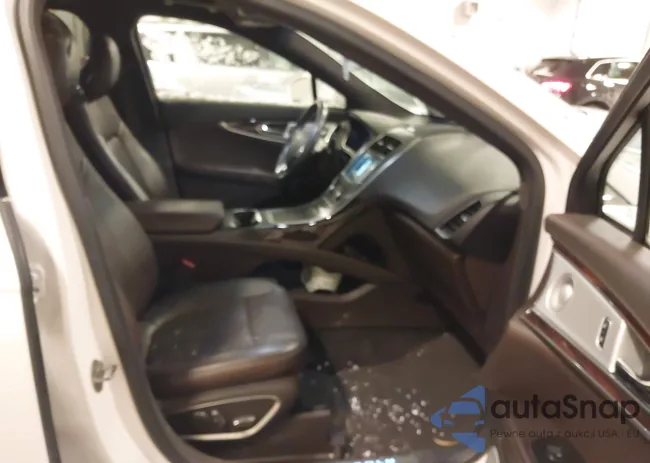 2LMPJ9JR2HBL45411: 44135212