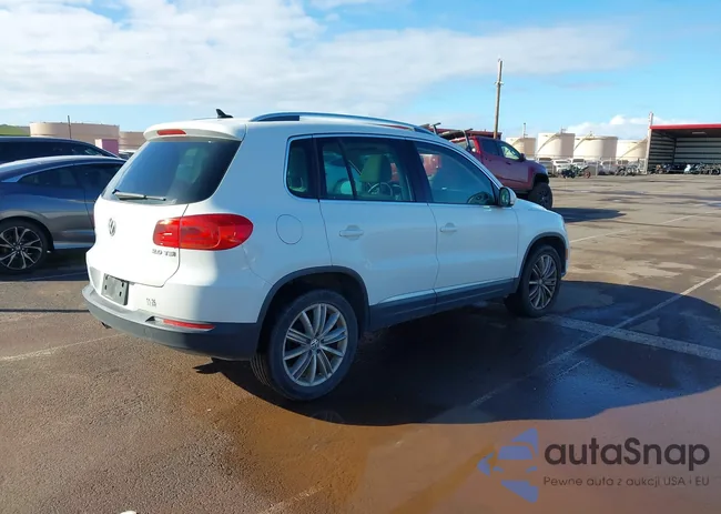 WVGAV7AX3FW605755: 44135228