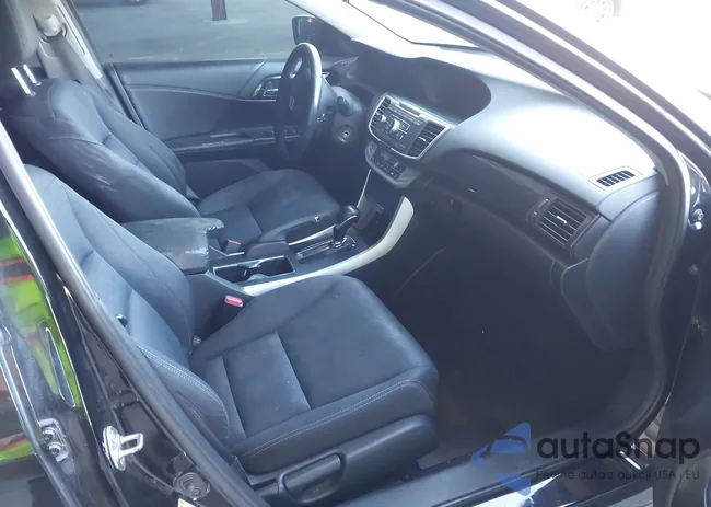 1HGCR2F58FA247028: 44135247