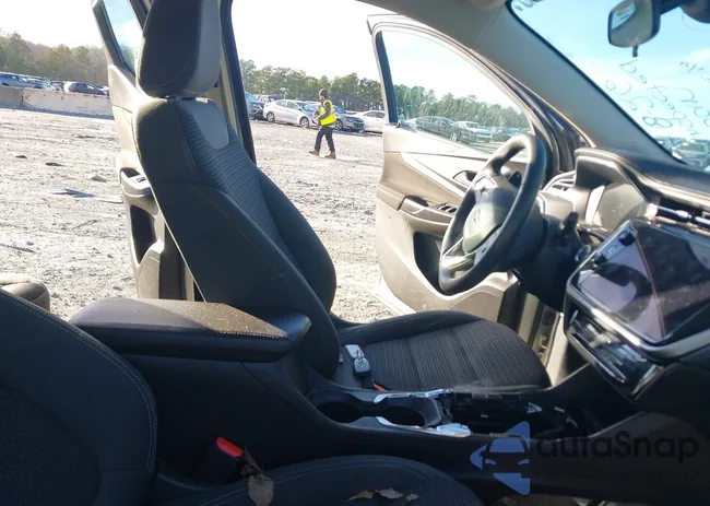 1G1FY6S07P4133028: 44135365