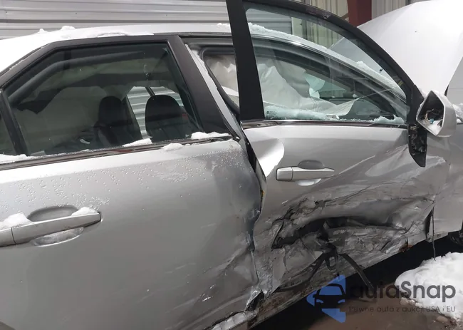 1G6DS5E33C0131099: 44135372