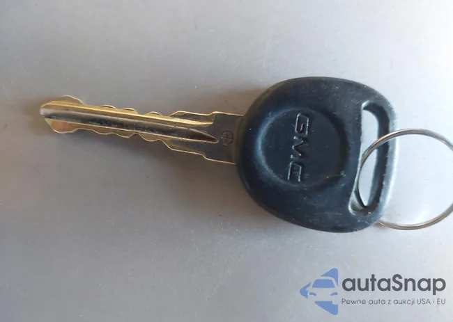 1GTR1VE08BZ165545: 44135384