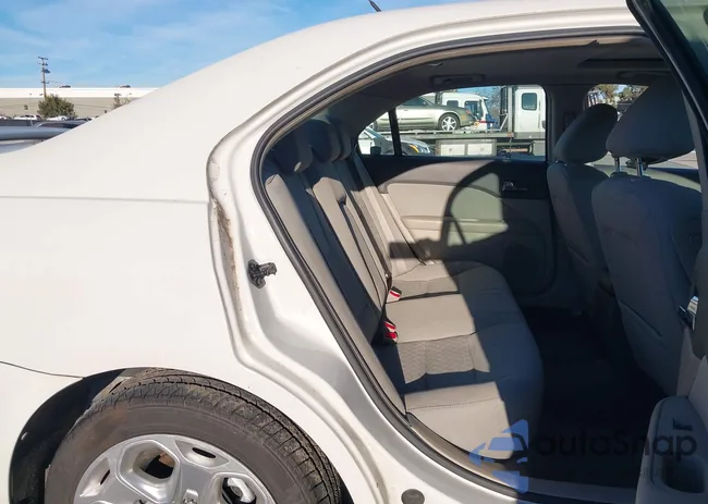 3FAHP0HG4AR171809: 44135394