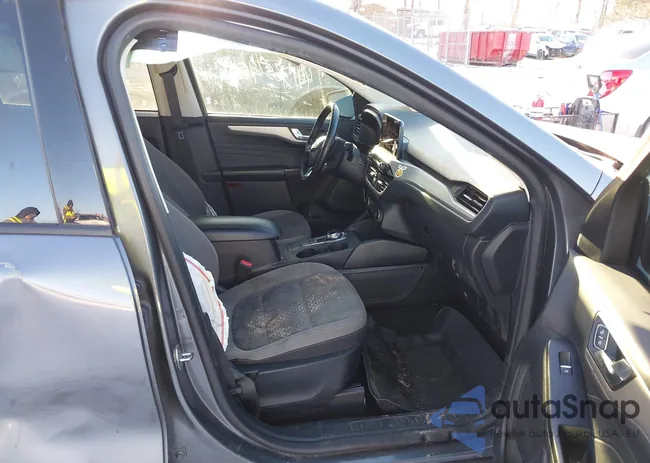 1FMCU9BZ3MUB19866: 44136548