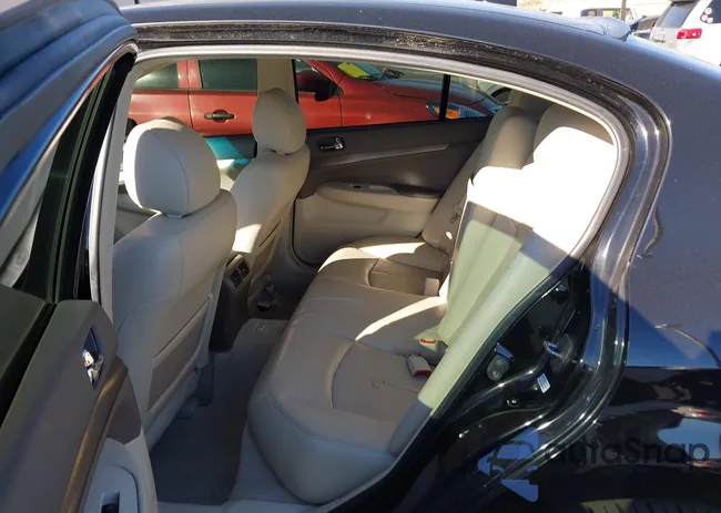 JN1CV6AP3DM712002: 44136671