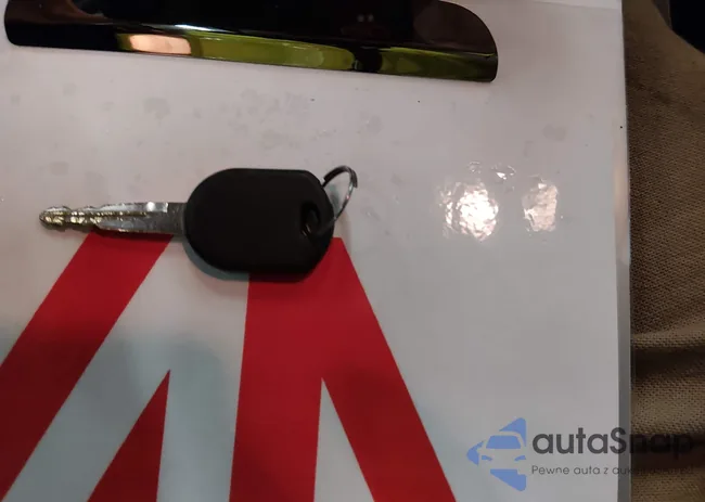 1FAHP35N28W166233: 44136713