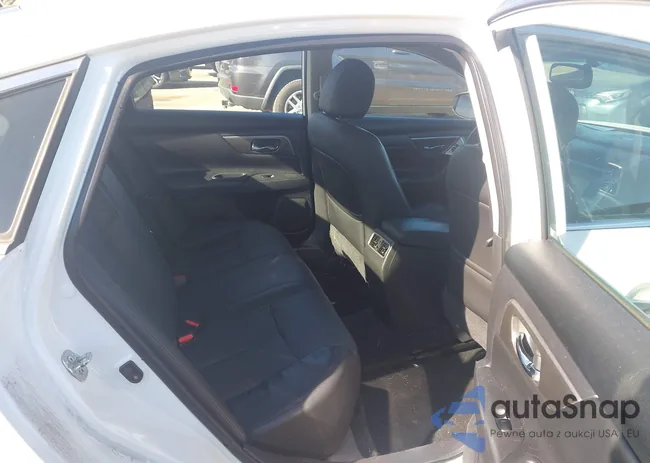 1N4AL3AP7FN870659: 44136714