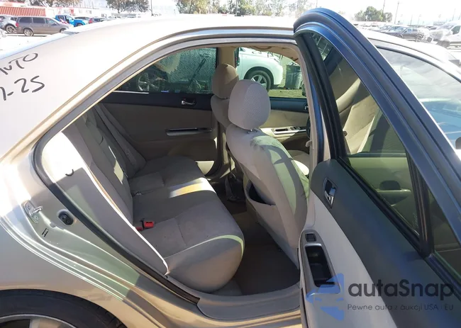 4T1BA32K75U068670: 44136743