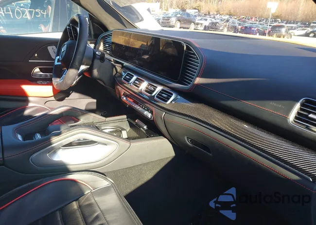 4JGFD8KB0SB328193: 44136748