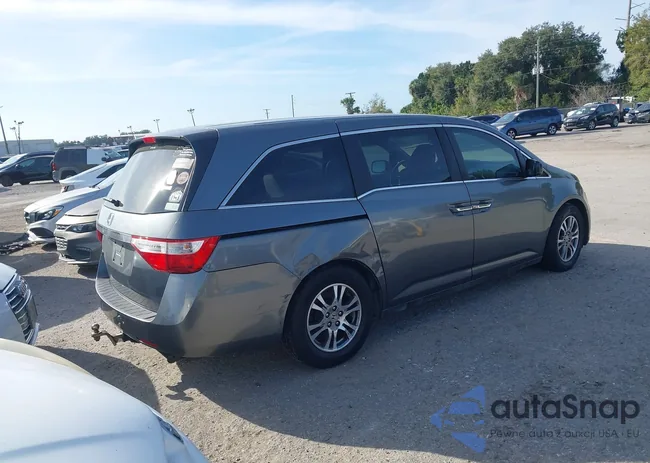 5FNRL5H42CB065764: 44136790