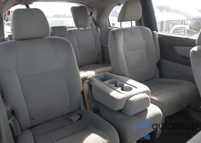 5FNRL5H42CB065764: 44136790