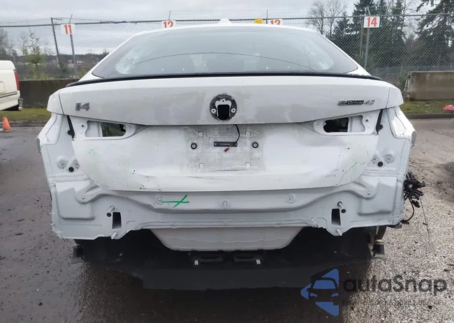 WBY73AW00RFR48670: 44136807