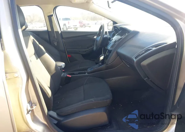 1FADP3K25JL272563: 44136813