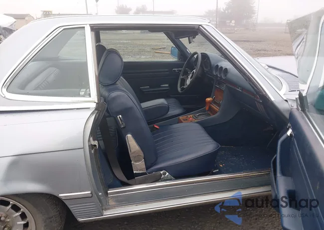 WDBBA45A1EA014200: 44136840