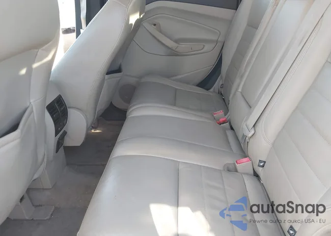 1FMCU0H96DUC44864: 44136847