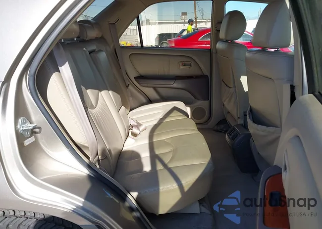 JT6HF10U3Y0147927: 44136871