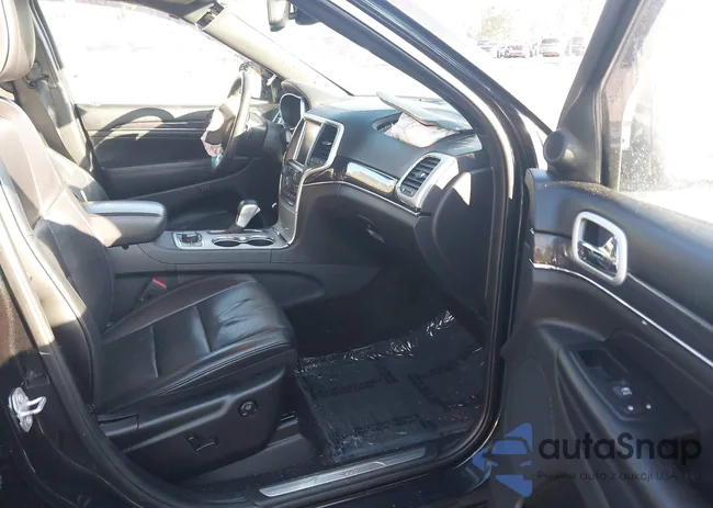 1C4RJFCM9GC382186: 44136873