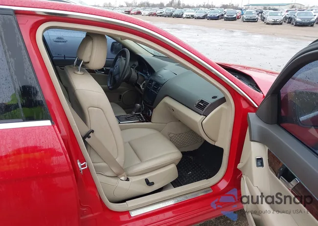 WDDGF54X29R072916: 44136892