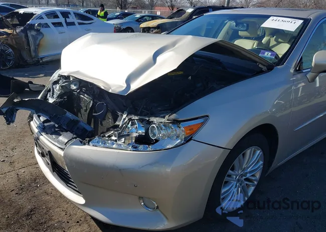 JTHBK1GG0D2083711: 44136911