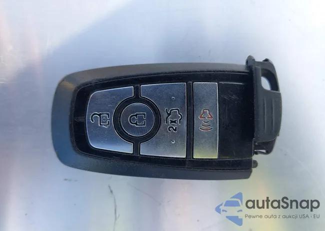 3FA6P0LU1JR140764: 44136096