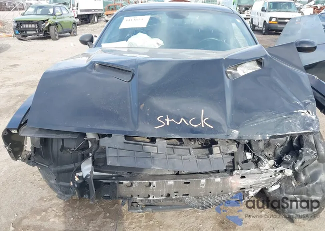 2C3CDZAG6KH691684: 44136152