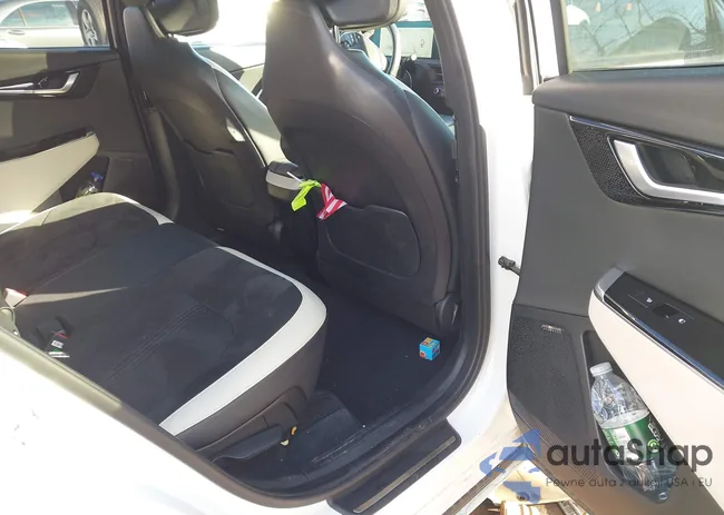 KNDC4DLCXP5122196: 44136171