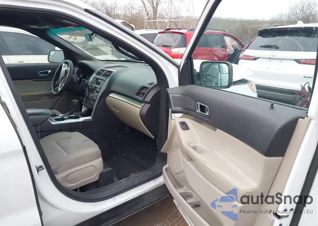 1FM5K7B81FGA53006: 44136306