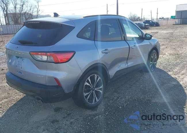 1FMCU9G6XNUB92703: 44136367