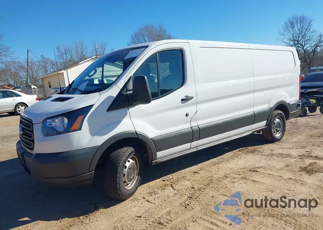 1FTYR2YM8JKA22667: 44136422