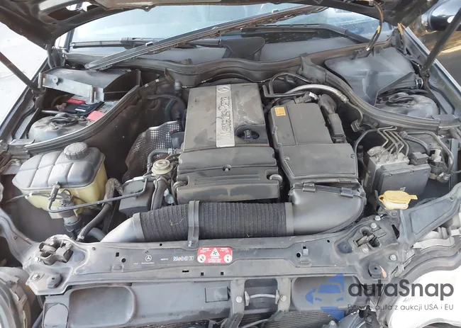 WDBRF40J54F504745: 44136431