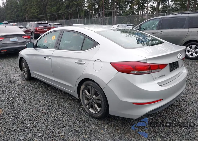 5NPD84LF2JH225977: 44136434