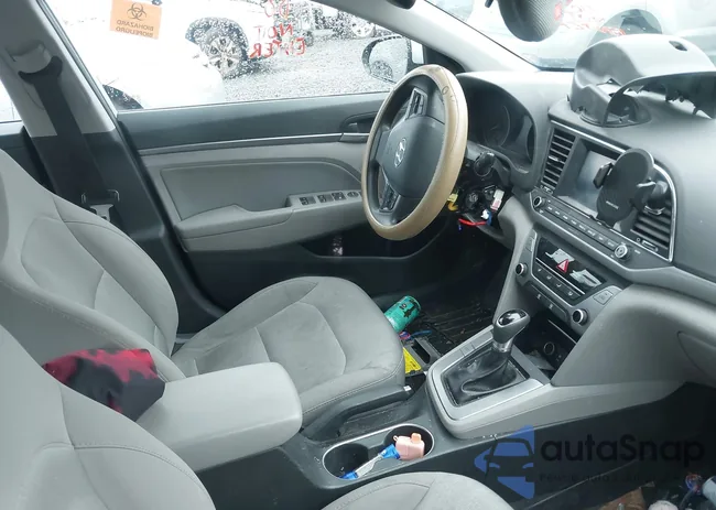 5NPD84LF2JH225977: 44136434