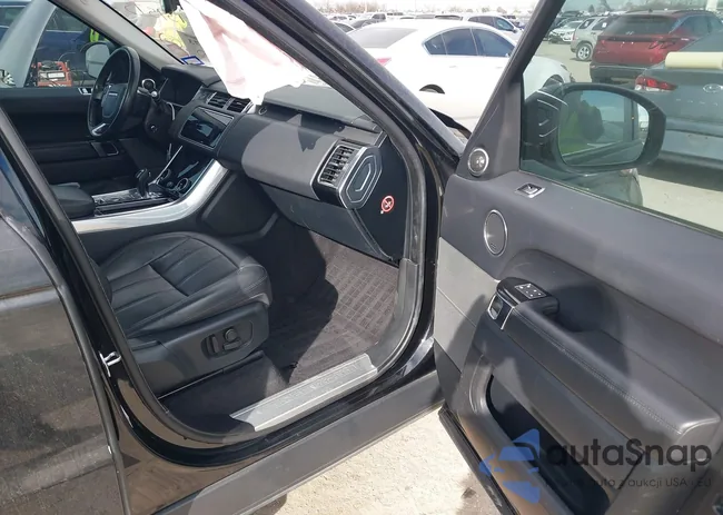 SALWR2RV2JA810129: 44137573