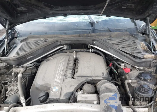 5UXFG2C5XDL784750: 44137591